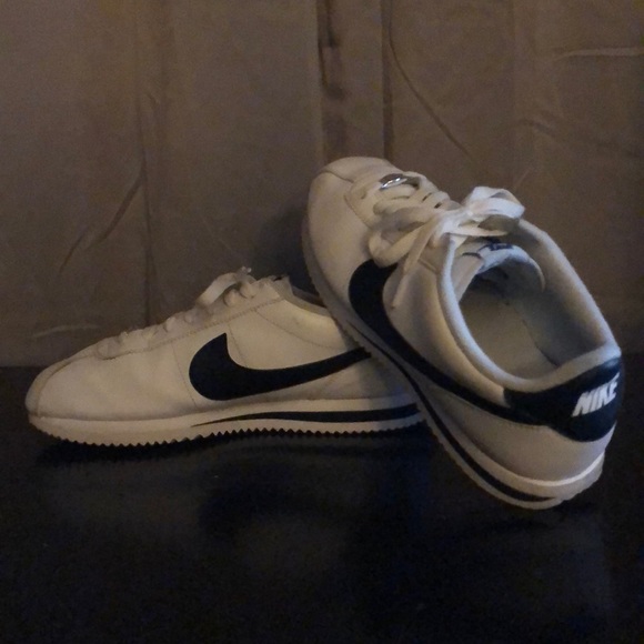 creased nike cortez